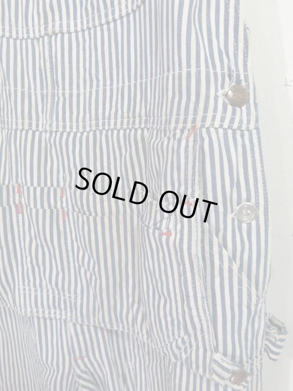 ボタン付け替えあり（両サイド同じ位置）