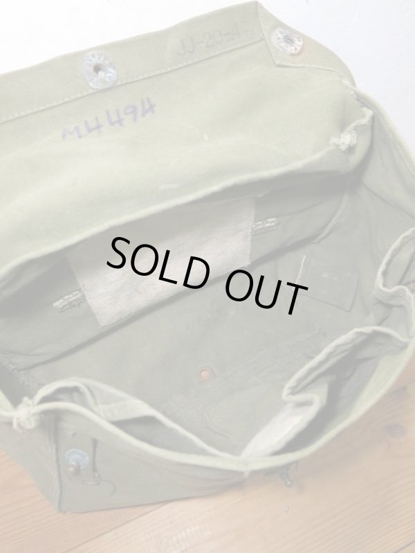 画像9: 1940年代製 米軍 US ARMY ガスマスクバッグ