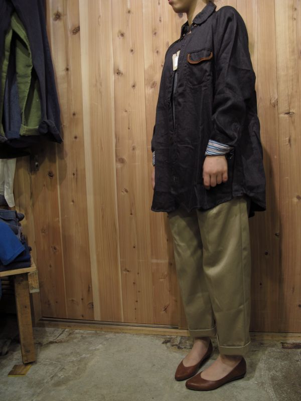 画像: 半額SALE！！\16800→\8400 ！La rosa de la fabrica cropped trousers navy