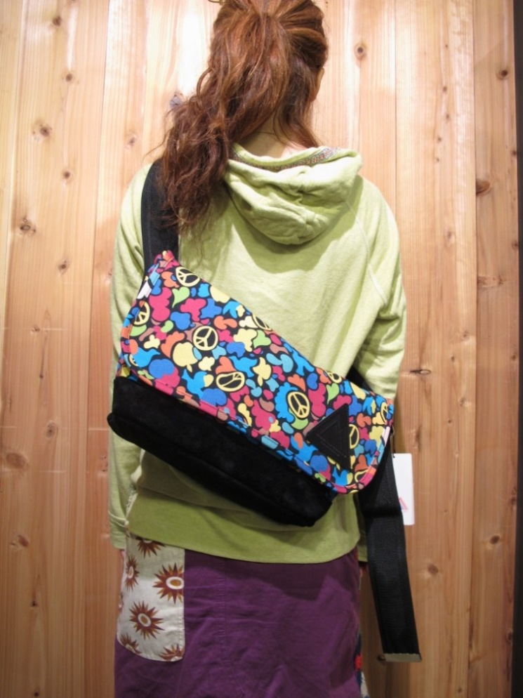 画像: ANONYM CRAFTSMAN DESIGN × revarte NAOMI SHOULDER BAG BLK/BLK